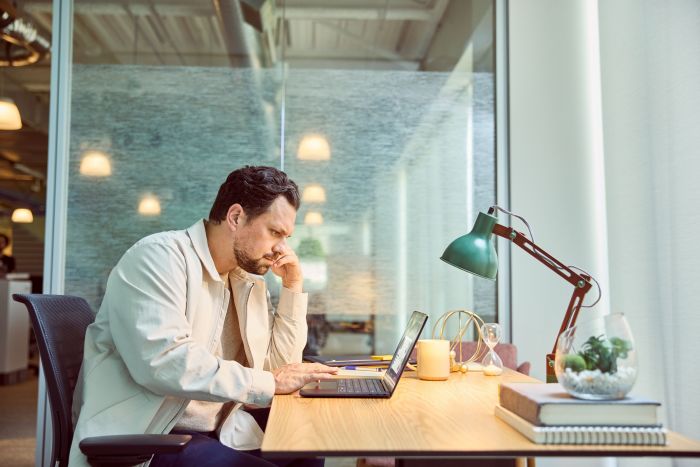 Ноутбук HP EliteBook Ultra G1i 14" 2.8k Touch, Intel U5-228V, 32GB, F1TB, UMA, Win11P, синій