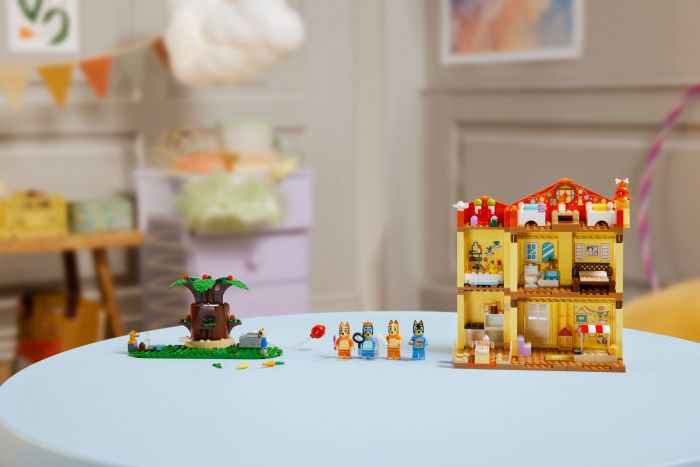 Конструктор LEGO Bluey Родинний дім Блуї