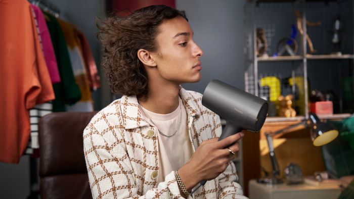 Фен Philips 7000 Series, 1800Вт, 4 режими, DC Motor, дифузор, іоніз-я, хол. обдув,сірий