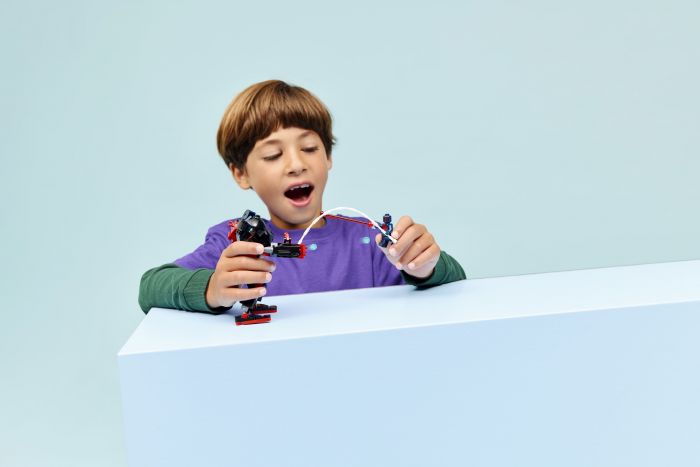 Конструктор LEGO Super Heroes Робот Майлза Моралеза vs. Людина-павук 2099