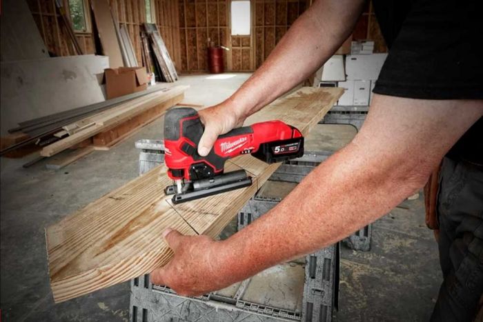 Лобзик акумуляторний Milwaukee M18 FBJS-0X 18В 1х5.0А·год 800-3500об/хв хід 25мм кейс 2.5кг без ЗП