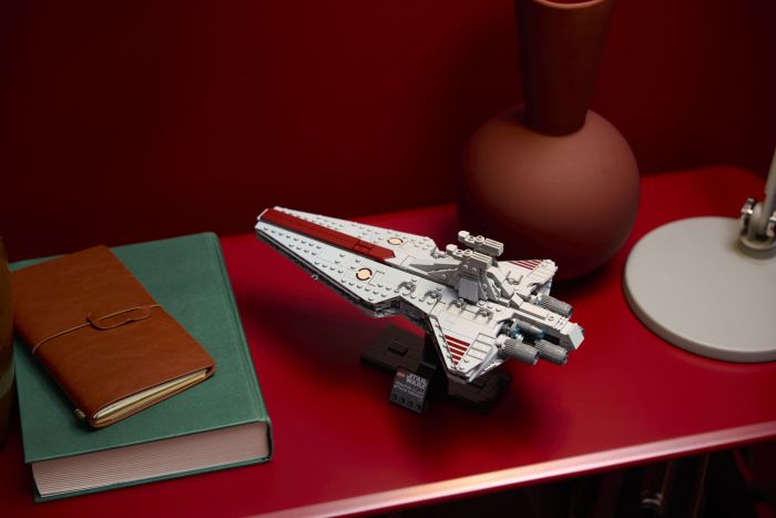 Конструктор LEGO Star Wars Зоряний крейсер класу «Венатор»