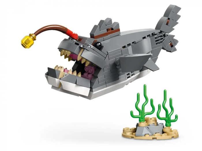 Конструктор LEGO Creator Люта акула зі скринею скарбів