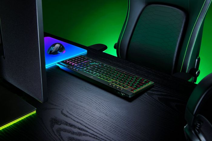 Клавіатура механічна Razer BlackWidow V4 Low-profile HyperSpeed, 104key, Green Switch, USB-A/WL/BT, EN, RGB, чорний