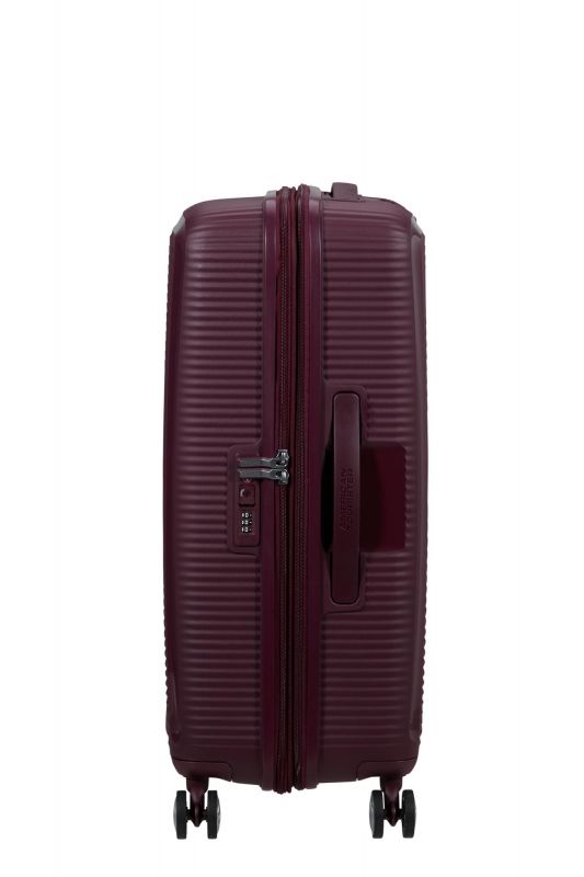 Валіза American Tourister, Soundbox, поліпропілен, середня, 67см, 71.5/81л, TSA, 4 колеса, EXP, бордовий