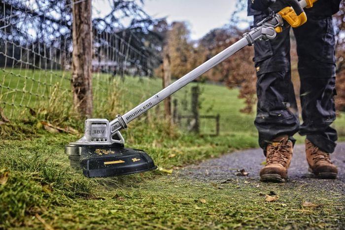 Тример садовий акумуляторний DeWalt 18В 36см ліска 3.6кг без АКБ та ЗП