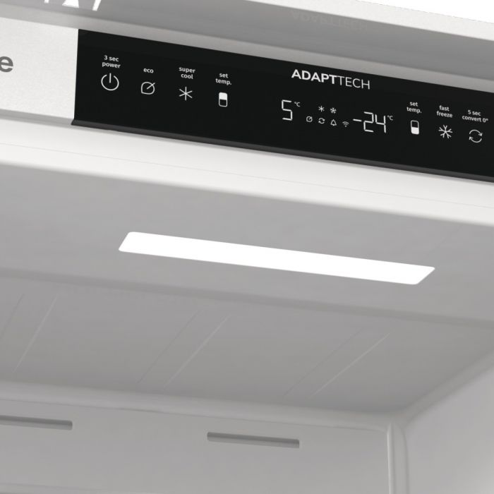 Холодильник Gorenje вбудований з нижн. мороз., 177x69x55см, 2 двері,252(76)л, А+, NF+, Зона св-ті, Диспл, Wi-Fi, Біли