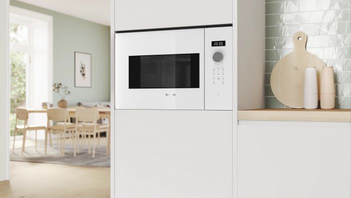 Мікрохвильова піч Bosch вбудована, 20л, електр. керув., 800Вт, дисплей, білий