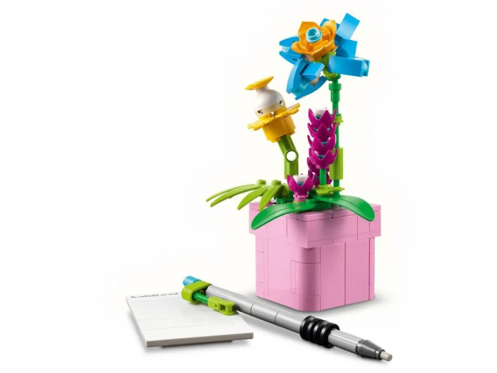 Конструктор LEGO Creator Друкарська машинка з квітами