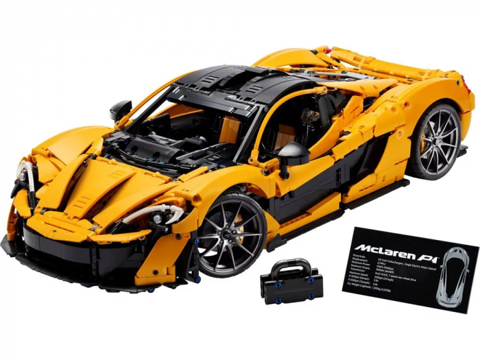 Конструктор LEGO Technic McLaren P1
