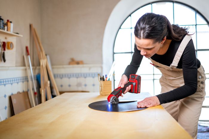 Різак акумуляторний Einhell TE-UC 18/6 Li - Solo 18В різ 6мм ніж 44мм 240об/хв 0.52кг без АКБ та ЗП