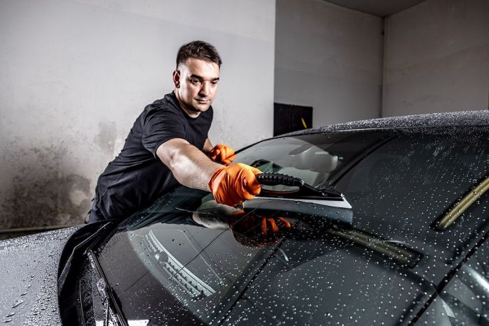 Скребок Neo Tools для видалення води 9.5х30см