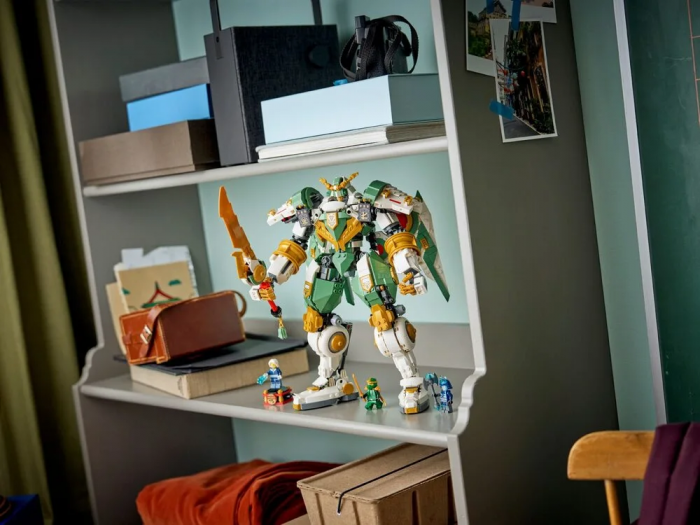 Конструктор LEGO Ninjago Робот-титан Ллойда до 15-річчя