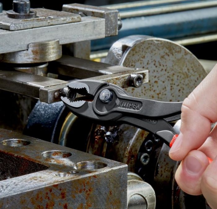 Кліщі KNIPEX для зірваних болтів, 0-22мм, 200мм