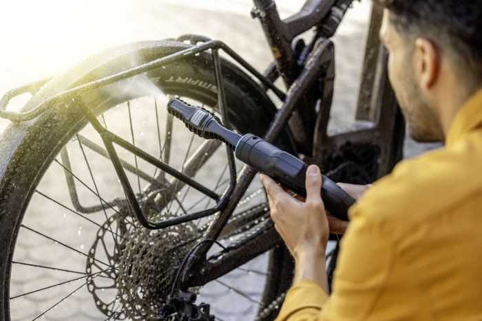 Мінімийка акумуляторна Karcher OC 6-18 Premium Battery Set 18В акб 1х2.5А·год 24бар 200л/год бак для води 12л ЗП 5.73кг