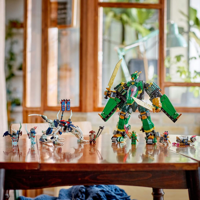 Конструктор LEGO Ninjago Реактивний робот Ллойда