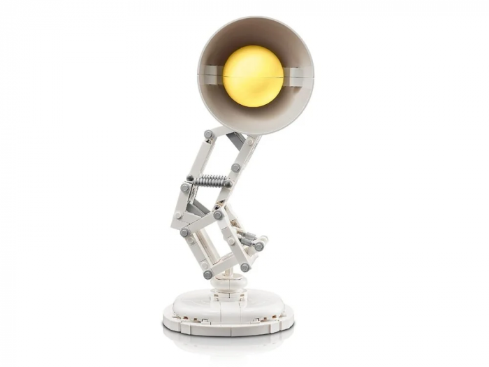 Конструктор LEGO Ideas Disney Pixar Luxo Jr.