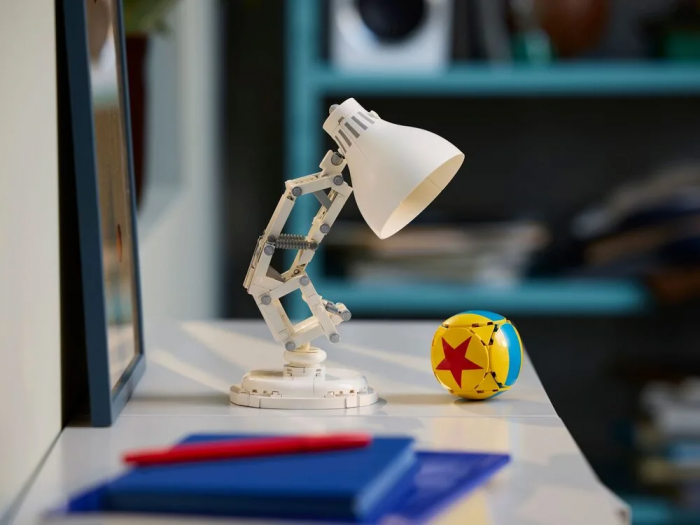 Конструктор LEGO Ideas Disney Pixar Luxo Jr.