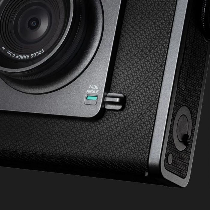 Фотокамера миттєвого друку Fujifilm Instax Wide Evo Black