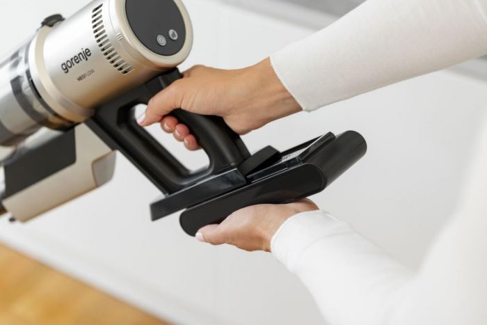 Пилосос Gorenje бездротовий, 125Вт, конт пил -0.6л, автон. робота до 60хв, HEPA, підсвічування, індикатор, турбощітка, матове золото