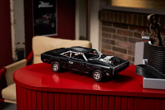 Конструктор LEGO Technic Форсаж Автомобіль Dodge Charger R/T