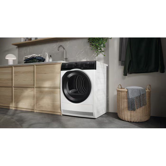 Сушильна машина Electrolux тепловий насос, 9кг, А+++, 64см, дисплей, білий