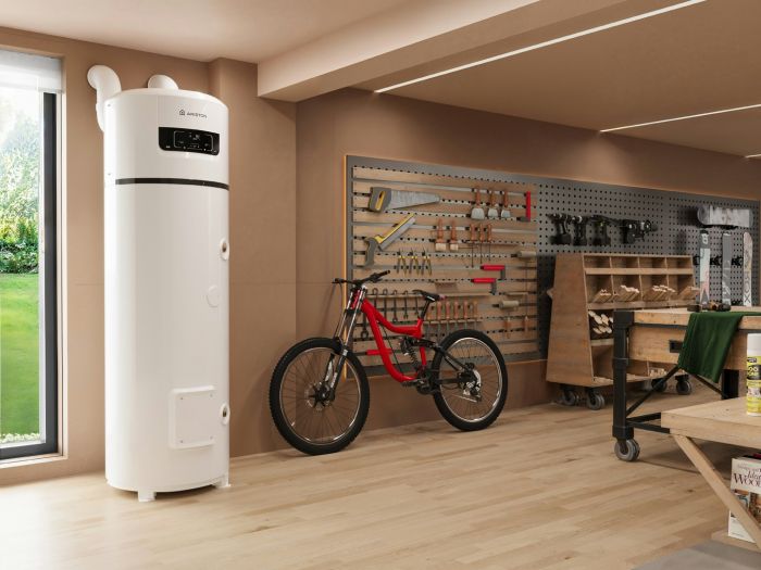 Водонагрівач з тепловим насосом Ariston NUOS PLUS S2 WI-FI 250 FS, ел. кер-ння,