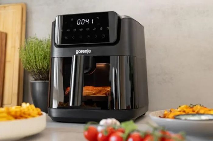Мультипіч Gorenje 1800Вт, чаша-6.3л, сенсорне управл., 8 авто. програм, пластик+метал, чорний