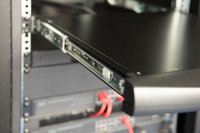 Консоль DIGITUS Modular 17" TFT, 8 port KVM, US keyboard, RAL 9005