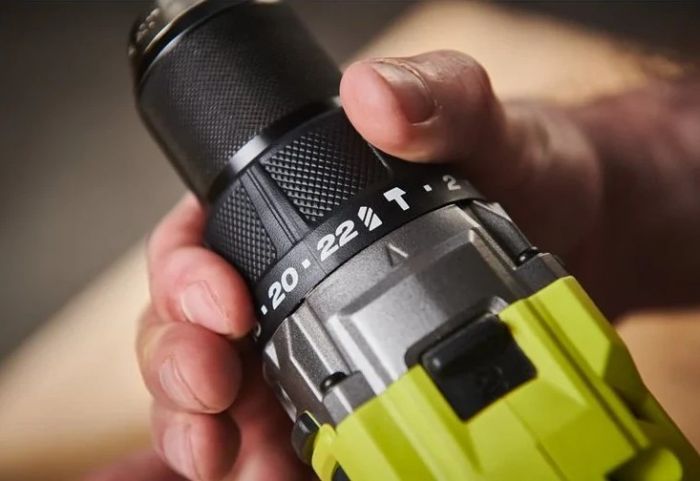 Шурупокрут-дриль ударний акумуляторний Ryobi ONE+ HP RPD18X1-242S 18В 1х2А·год 1х4А·год ЗП 105Нм 700·2150об/хв 1.4кг сумка