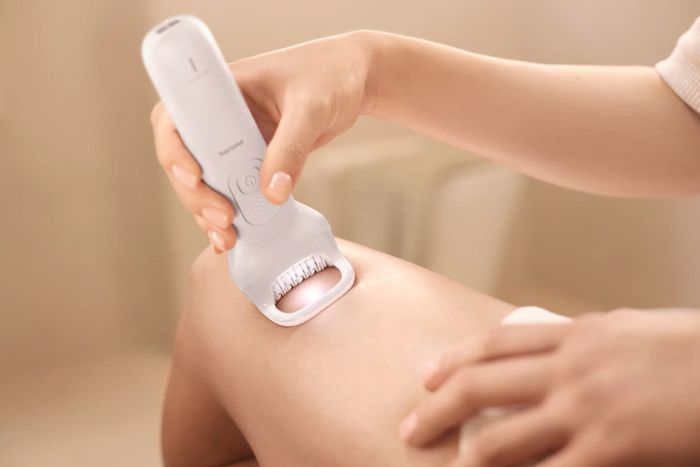 Епілятор Philips Series 9900 Skin LED дисковий, аккумул., пінцет.-32, волог.+сух., насадок-5, для обличчя, тілом; чохол, білий