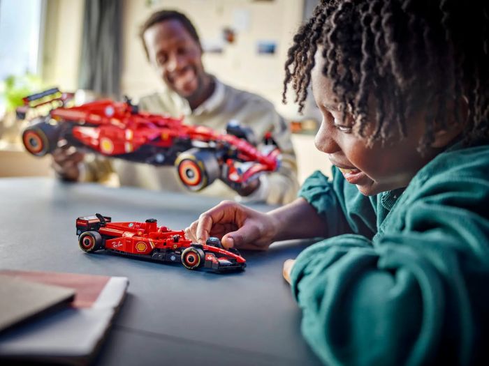 Конструктор LEGO Technic Автомобіль F1 Ferrari SF-24