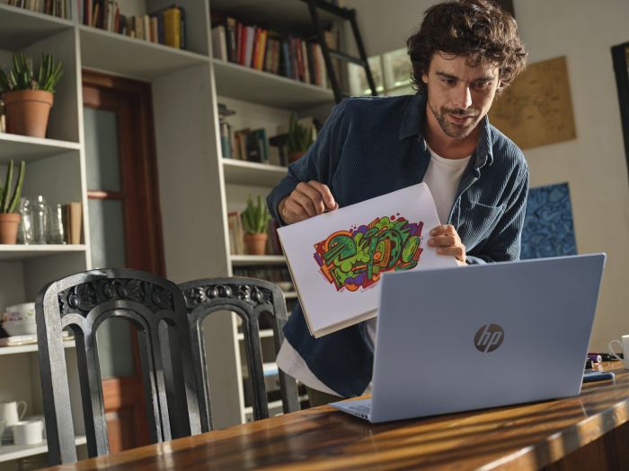Ноутбук HP OmniBook 5 16-af1006ua 16" 2K IPS AG, Intel U5-225U, 16GB, F512GB, UMA, DOS, блакитний