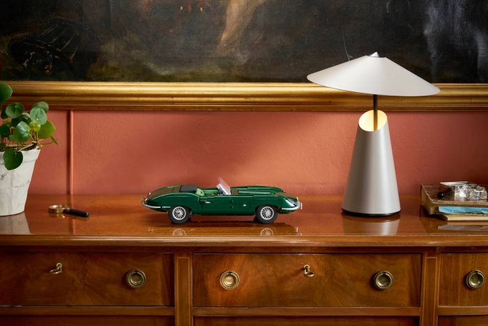 Конструктор LEGO Icons Jaguar E-Type