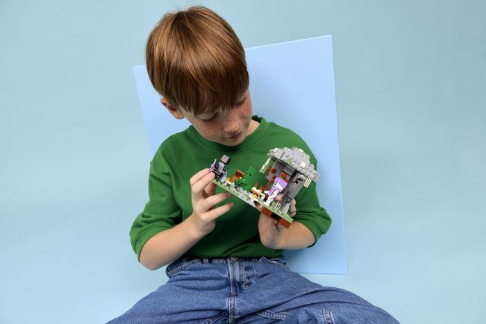 Конструктор LEGO Minecraft Блідий сад