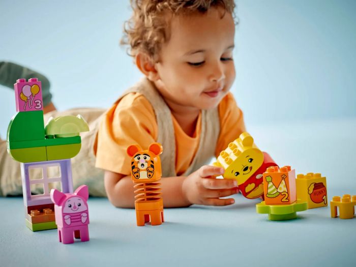Конструктор LEGO DUPLO Disney День народження Вінні Пуха