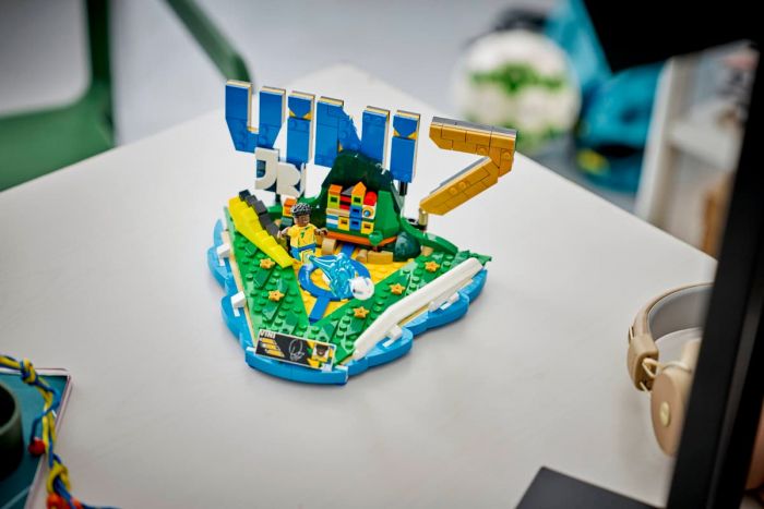 Конструктор LEGO Editions Football Вінісіус Жуніор — найкращі моменти футбольних матчів