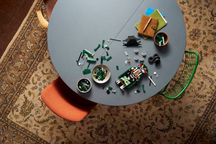 Конструктор LEGO Icons Jaguar E-Type