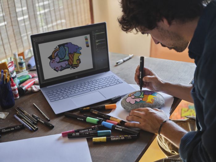 Ноутбук HP OmniBook 5 16-af1016ua 16" 2K IPS AG, Intel U7-255U, 16GB, F1024GB, UMA, DOS, блакитний