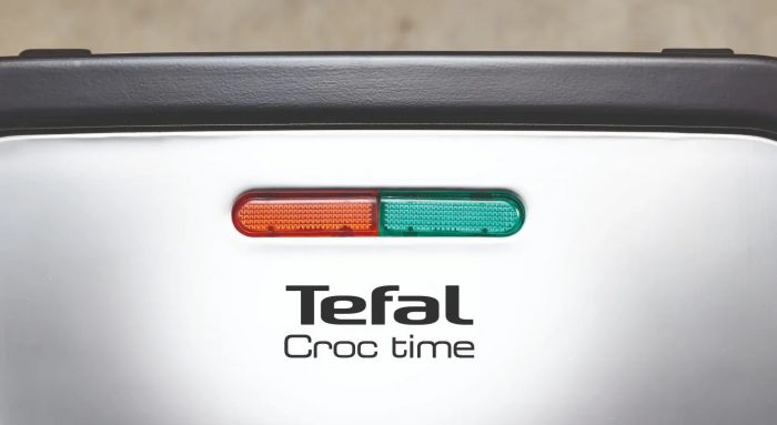 Сендвічмейкер Tefal Croc Time 700Вт, 1 пластина-гриль, корпус-пластик, чорно-сріблястий