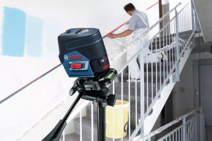 Нівелір лазерний Bosch GCL2-50C+RM2 до 20м, ±0.3мм/м, 4AAx1.5В, IP54, чохол, 0.6кг