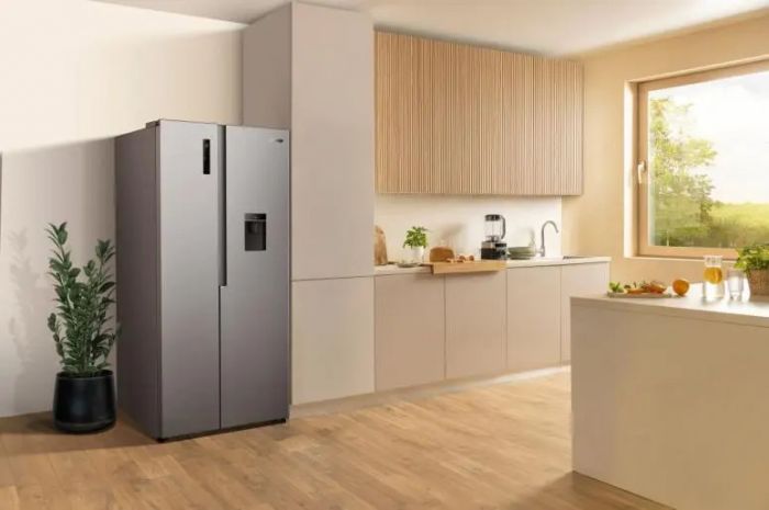 Холодильник SBS Gorenje, 179х62х91см, 2 двері, 347(181)л, А+, NF+, Інв., Зона св-ті, диспенсер, Внутр. Диспл, нерж