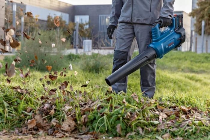 Повітродув садовий акумуляторний Bosch AdvancedLeafBlower 18В-750 198 км/год 2.8кг без АКБ і ЗП