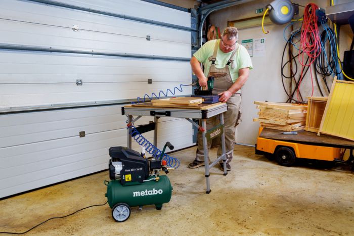Компресор повітряний Metabo Basic 250-24 OF, 1500Вт, 24л, 100л/хв, 8бар, 24кг