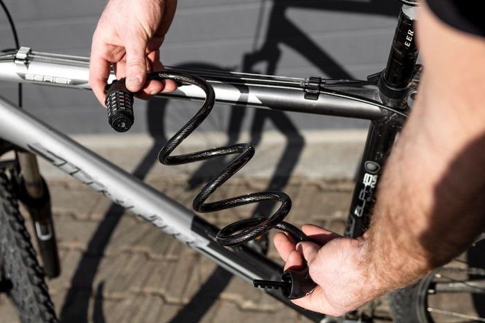 Замок протиугінний кодований Neo Tools, 120ммх12мм, чорний