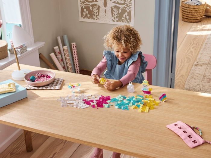 Конструктор LEGO Classic Чарівна прозора коробка