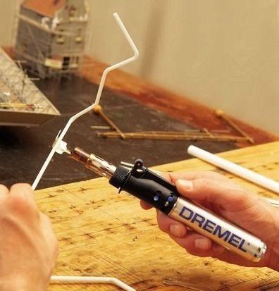 Паяльник газовий Dremel Versatip 2000-6 VersaTip 1200°C паливо 17мл п'єзо 6 насадок 0.95кг