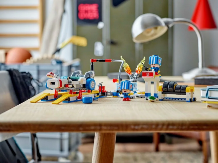 Конструктор LEGO Super Mario Mario Kart – Toad's Garage