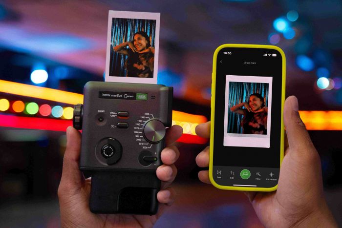 Фотокамера миттєвого друку Fujifilm Instax Mini Evo Cinema